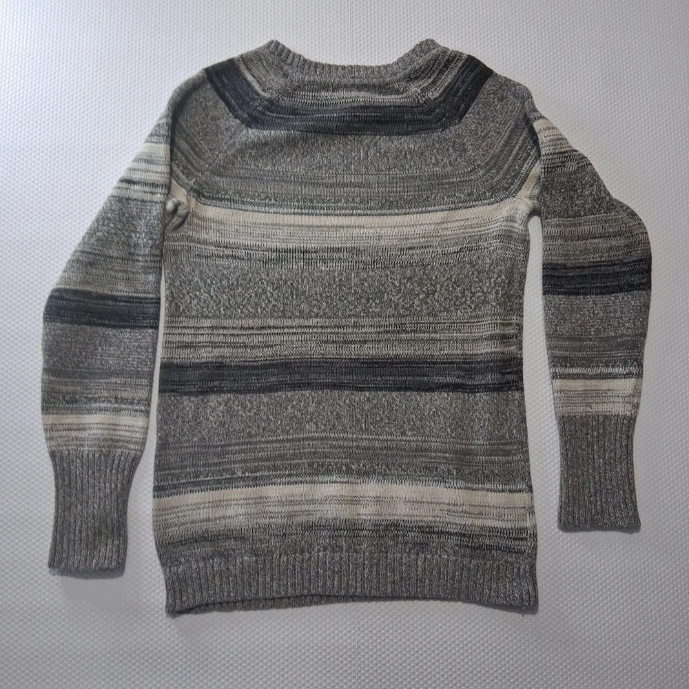 Womens Gray Striped Sweater - Picture 8 of 9